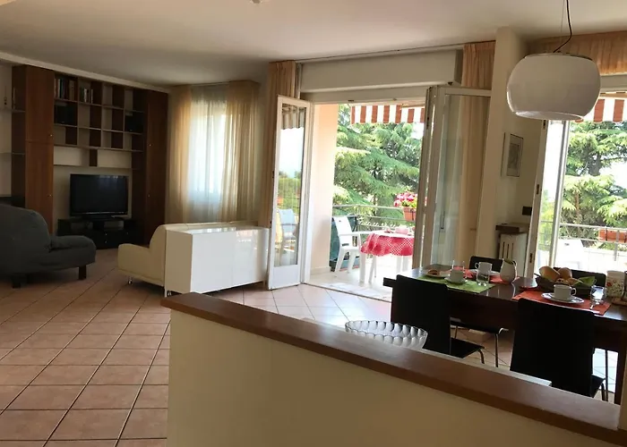 Francy Panorama View Апартаменти Бардоліно