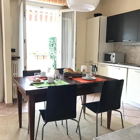 Francy Panorama Apartment *